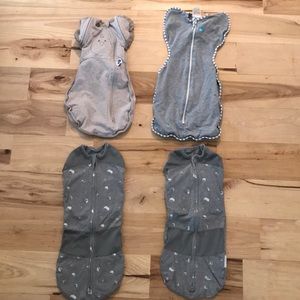 Lot of 4 swaddles. Size newborn/small